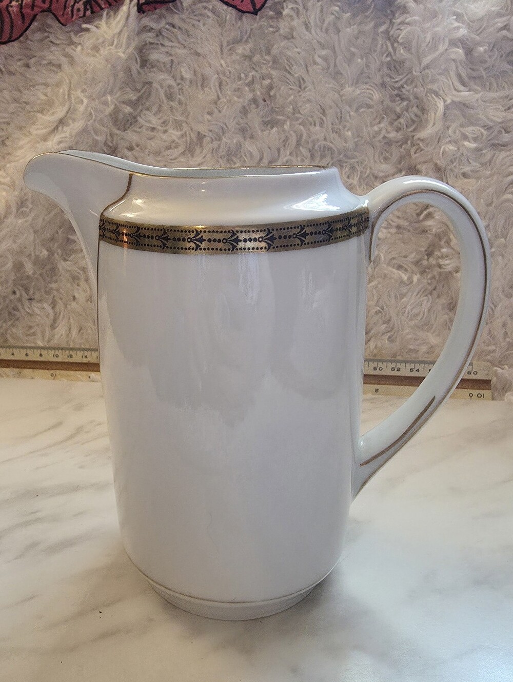 White Porcelain Gold-Trim Pitcher Hutschenreuther Hohenbery Bayern